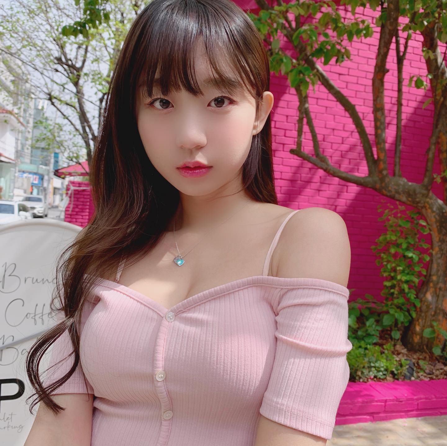 표은지